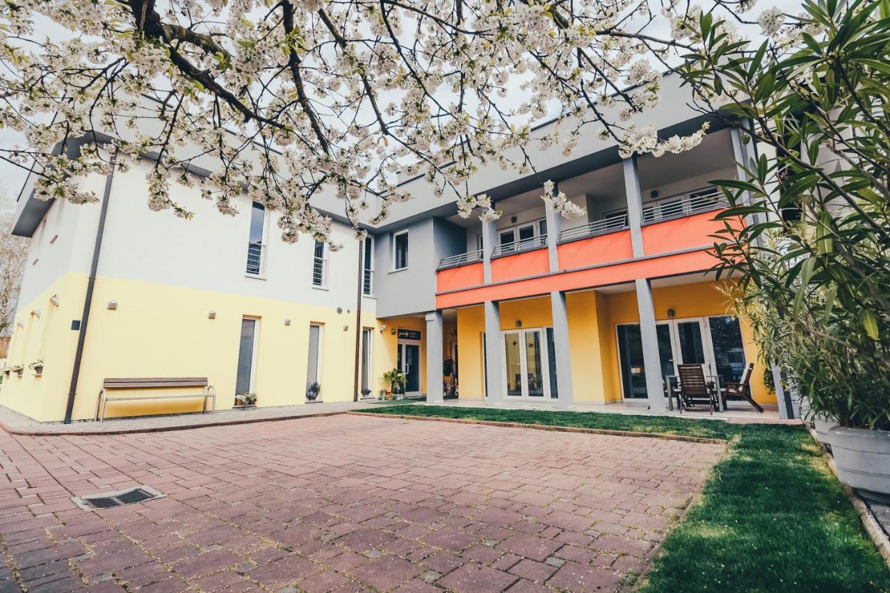 Vila Anna Radenci Luaran gambar
